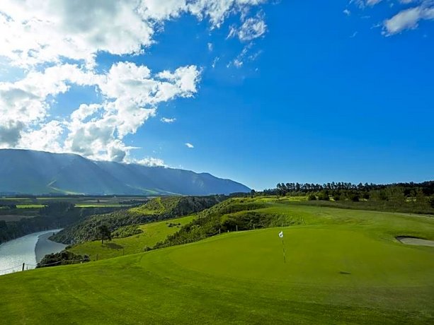 Terrace Downs Resort