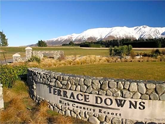 Terrace Downs Resort