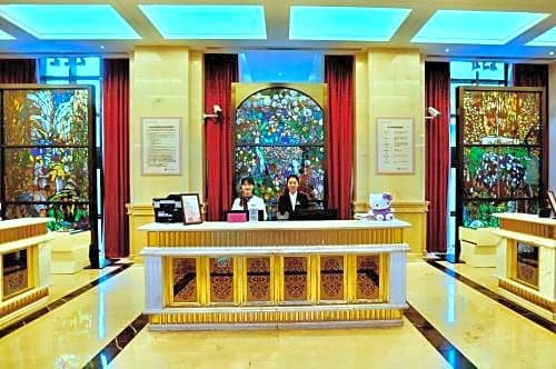 Yinrun Jinjiang Castle Hotel