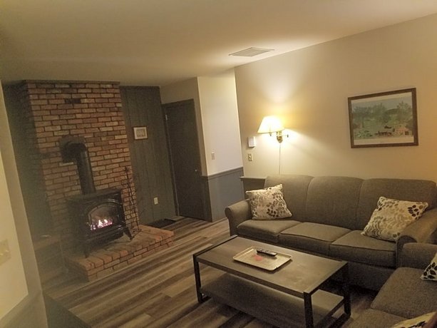 Ski in/out Spruce Glen Townhomes on Great Eastern Trail