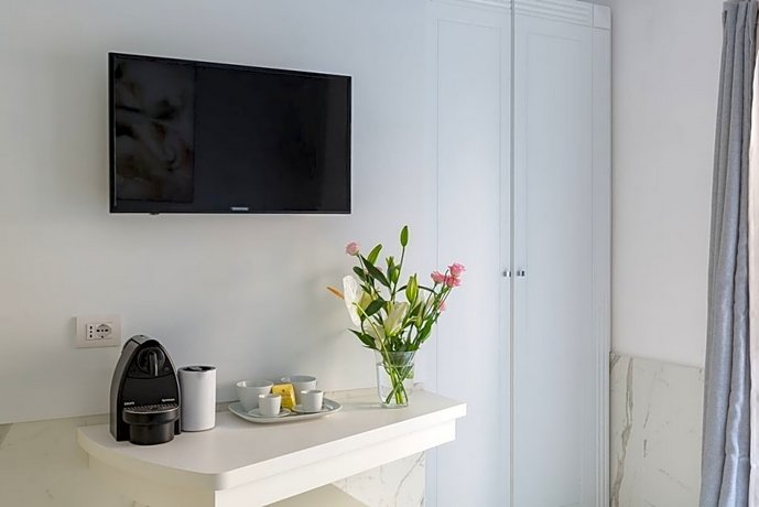 Little Aurelius Hotel