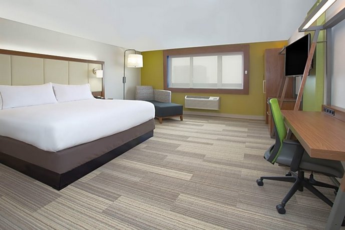 Holiday Inn Express & Suites - Dayton Southwest