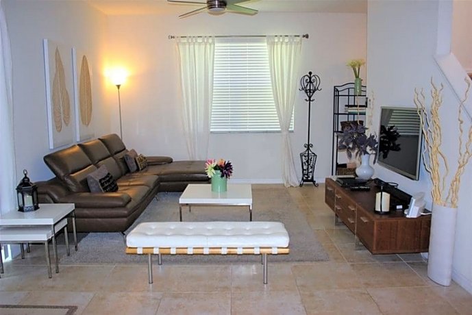 Bella Vida Resort 540 - Four Bedroom Villa with Private Pool