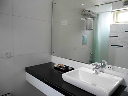 Sapphire Suites Kolkata