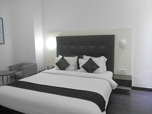 Sapphire Suites Kolkata