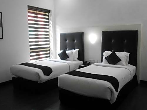 Sapphire Suites Kolkata