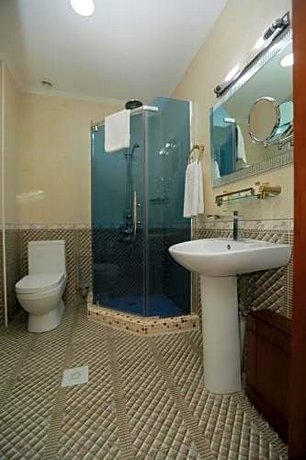 Hayot Hotel