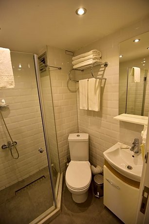 B'Guest Hotel & Residence
