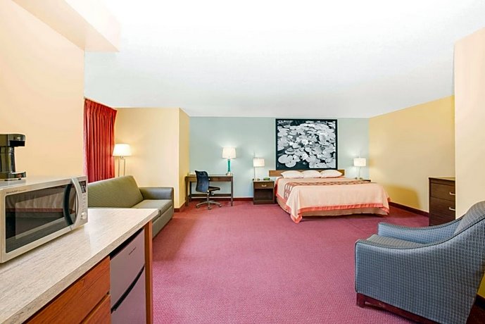 Super 8 Jackson MN