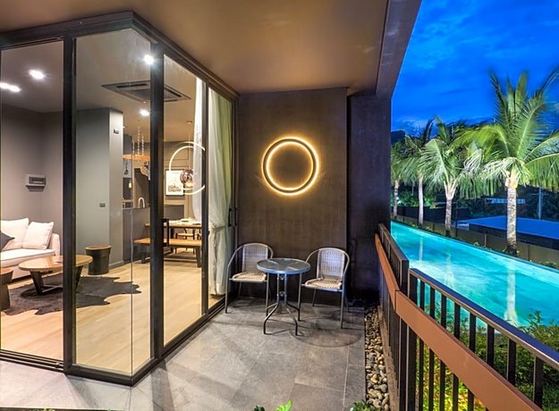 Secret Saturdays Pool Suite