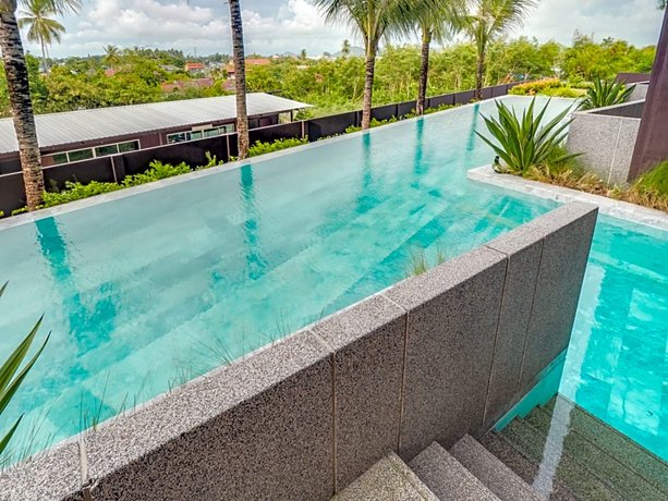 Secret Saturdays Pool Suite