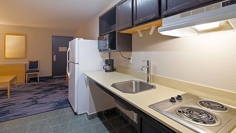 SureStay Plus Hotel by Best Western San Antonio Fort Sam Houston