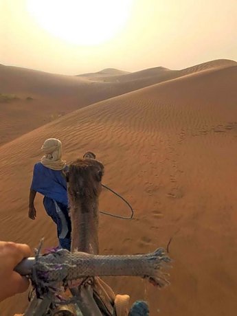 Bivouac Les Dunes De Tinfou