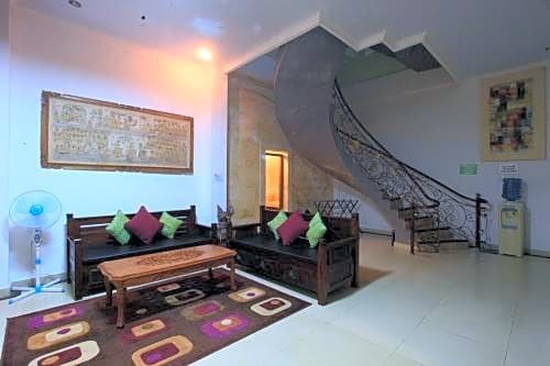 Ode Hostel