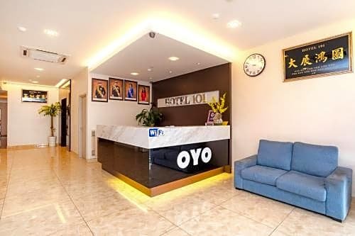 OYO 89420 Hotel 101