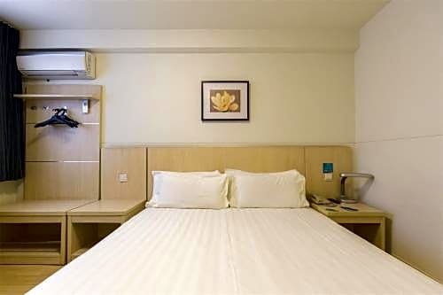 Jinjiang Inn Select Shanghai Zhangjiang Hi-tech Park
