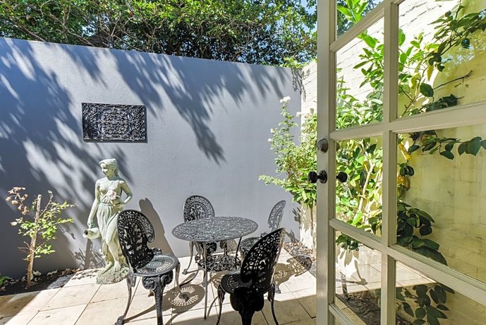 Boutique Stays - Brighton Rose