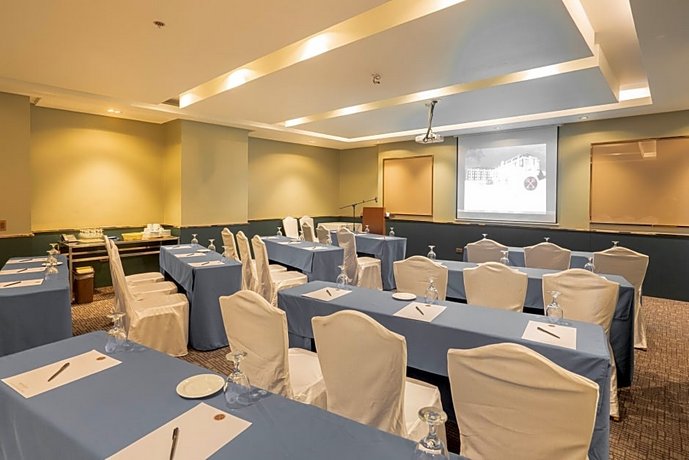The Monarch Hotel Calasiao