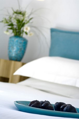 Kapetan Tasos Suites