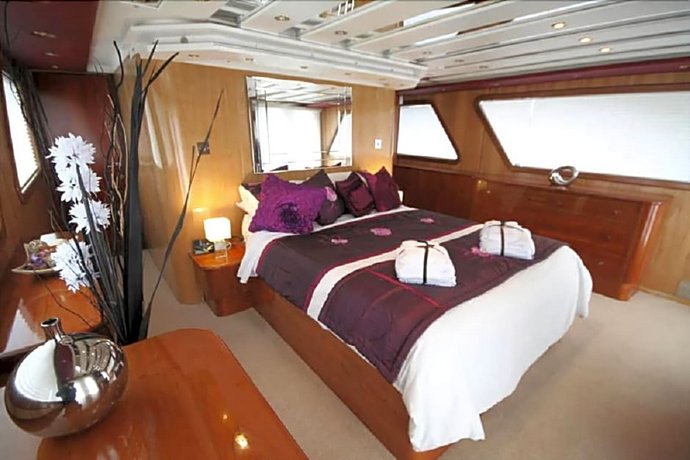 Absolute Pleasure Yacht