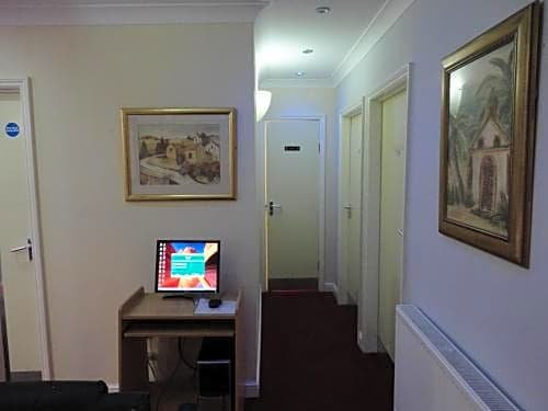 City View Hotel - Roman Road Market