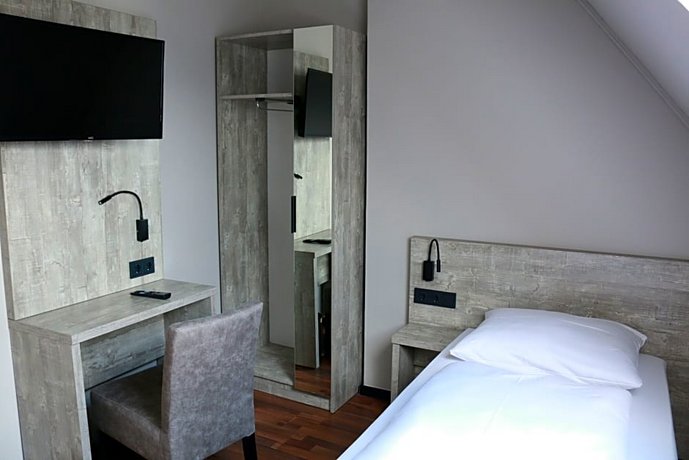 Urban Home Hotel
