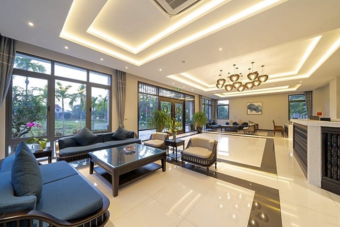 Eco Lux Riverside Hotel