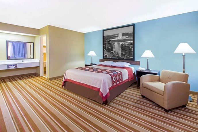 Super 8 by Wyndham Dothan