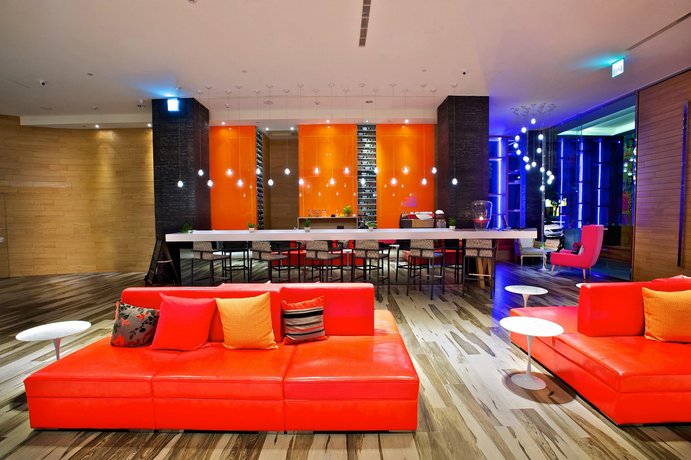 FX INN Kaohsiung Zhonghua Road Branch