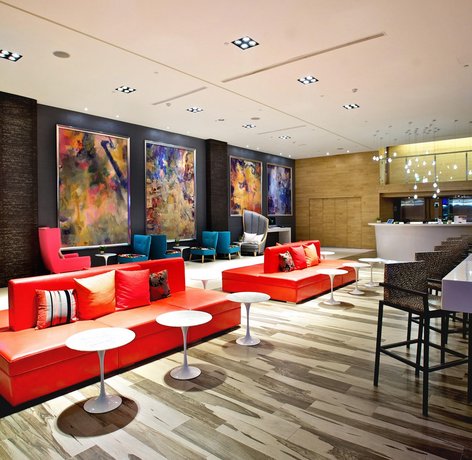 FX INN Kaohsiung Zhonghua Road Branch