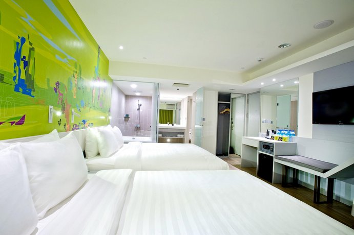 FX INN Kaohsiung Zhonghua Road Branch