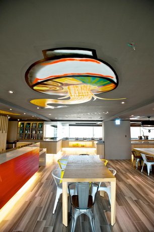 FX INN Kaohsiung Zhonghua Road Branch