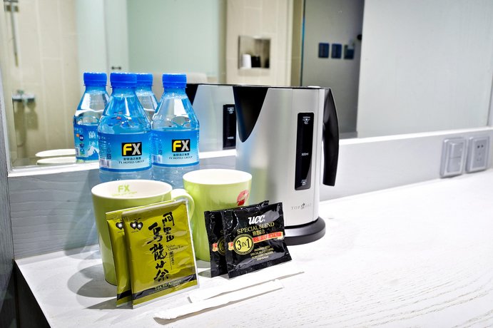 FX INN Kaohsiung Zhonghua Road Branch