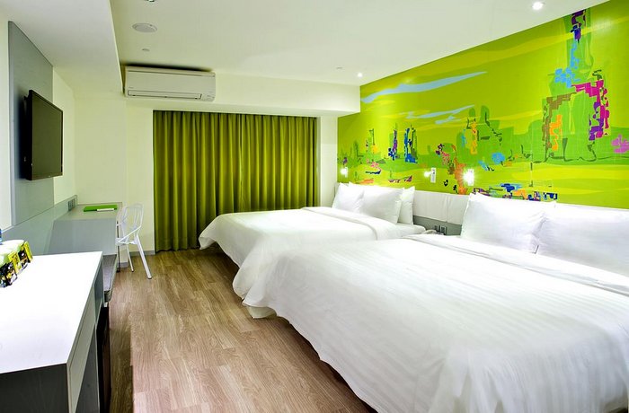 FX INN Kaohsiung Zhonghua Road Branch