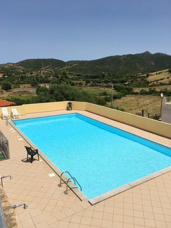 Apartment With 2 Bedrooms in Franculacciu With Pool Access and Furnished Balcony - 5 km From the Be