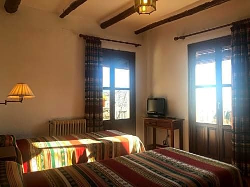 Hostal Rural Poqueira