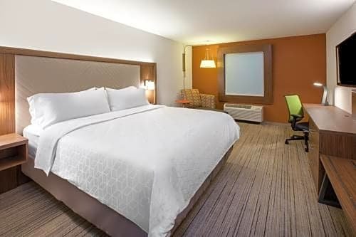 Holiday Inn Express & Suites - Edmonton SW - Windermere