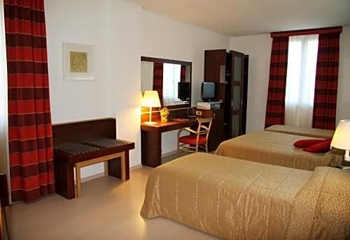 Delfina Palace Hotel
