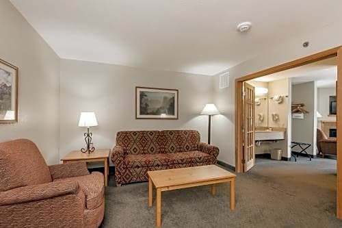 MountainView Lodge and Suites
