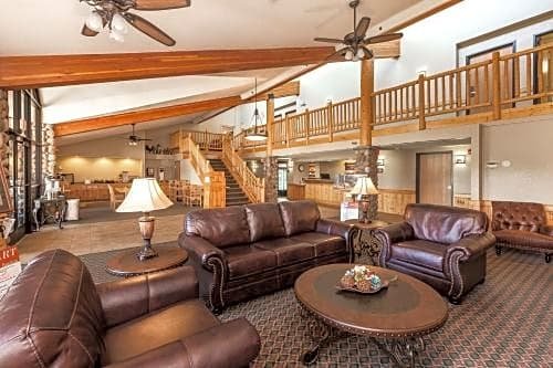 MountainView Lodge and Suites