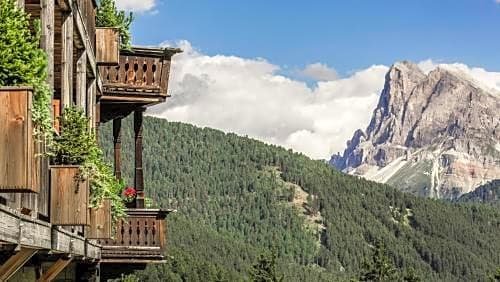 Hotel Rosalpina Dolomites