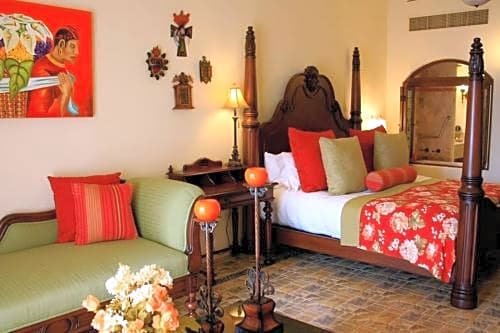 Lovely 1 BED Hacienda Encantada