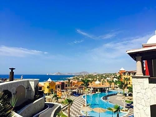 Lovely 1 BED Hacienda Encantada