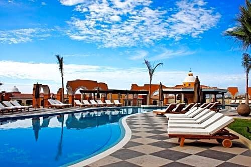 Lovely 1 BED Hacienda Encantada