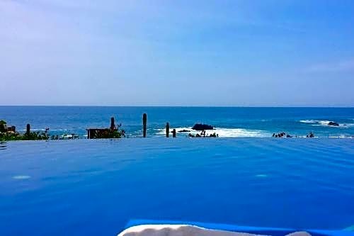 Lovely 1 BED Hacienda Encantada
