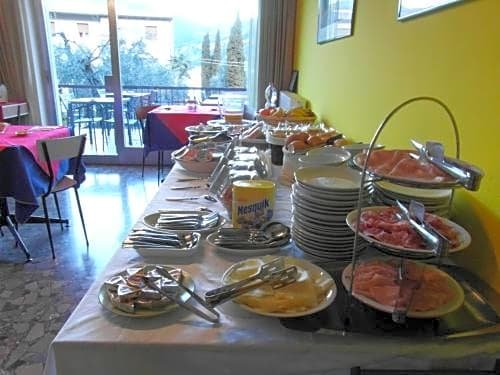 Hotel Carlo Brenzone