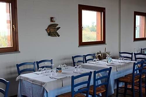 Hotel Caneo