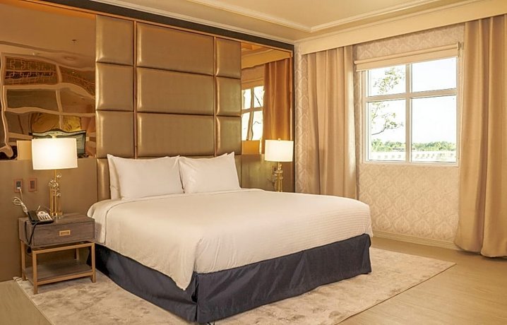 The Monarch Hotel Calasiao