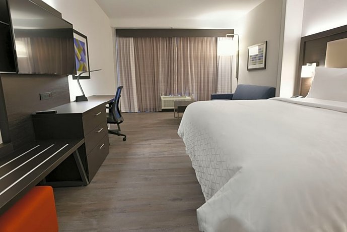 Holiday Inn Express & Suites - Jersey City - Holland Tunnel
