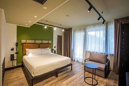 Movie Movie Hotel
